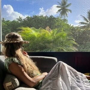 Meet your Posher, Julia